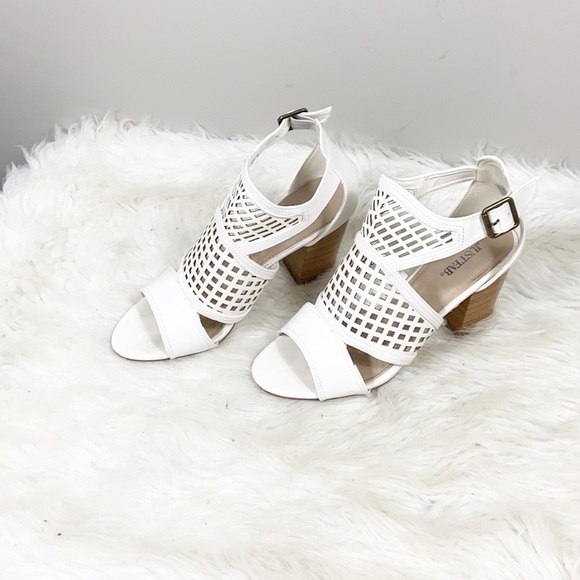 Justfab Crush On Me Caged Heel Sandal In White Size 10 - Picture 2 of 10